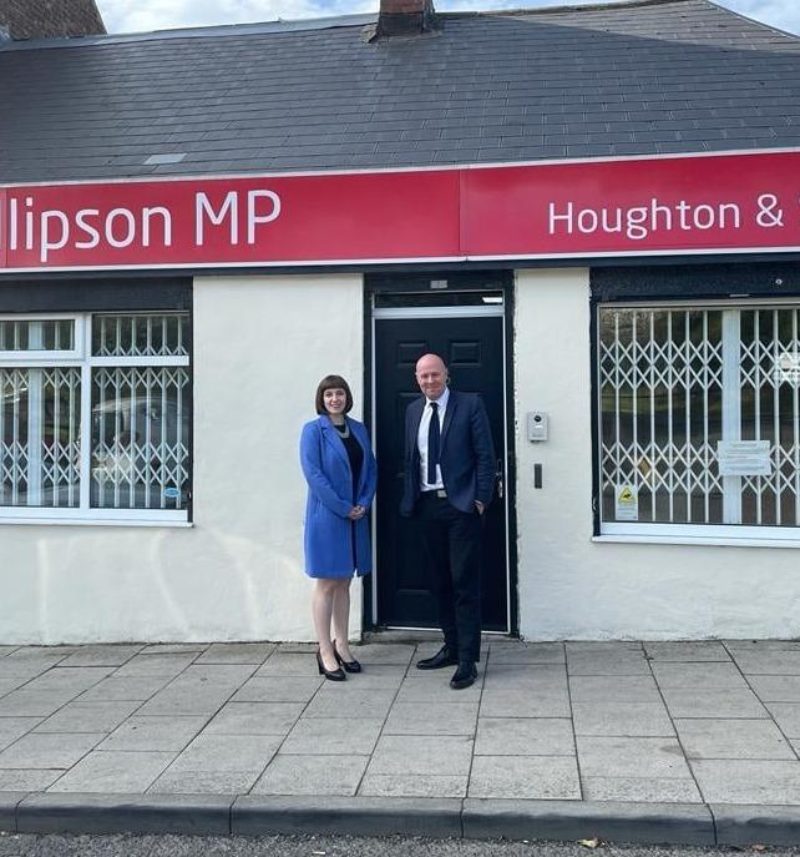 Bridget Phillipson MP meets with Graham Stephenson, CEO of Aim High Academy Trust