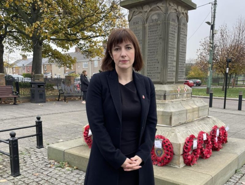 Bridget Phillipson MP lays wreath in Shiney Row on Remembrance Sunday