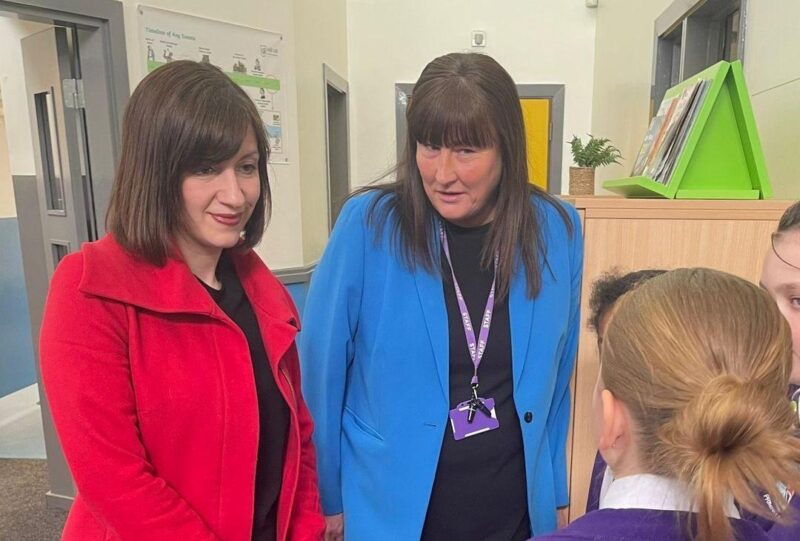 Bridget Phillipson MP visits Mill Hill Primary Academy in Stoke